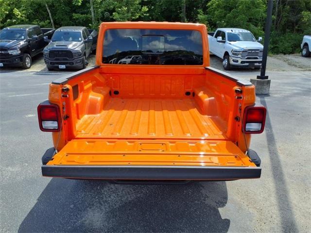 new 2025 Jeep Gladiator car, priced at $42,288