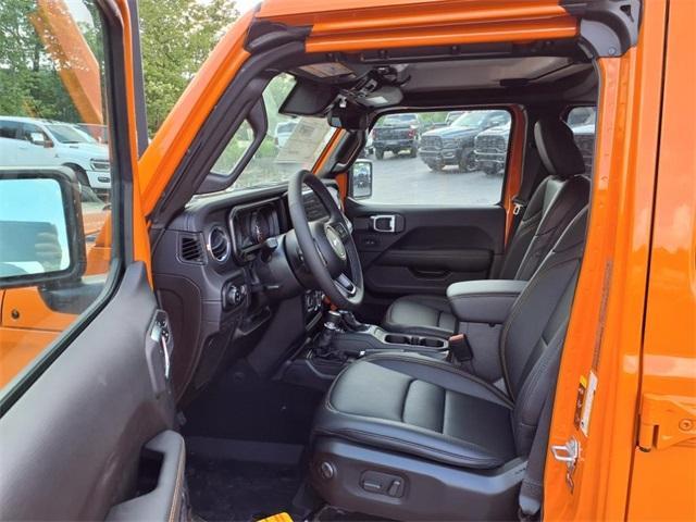new 2025 Jeep Gladiator car, priced at $42,288