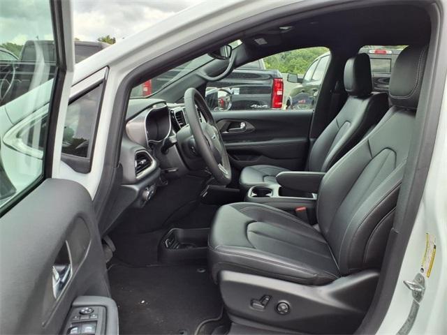 new 2025 Chrysler Voyager car, priced at $36,065
