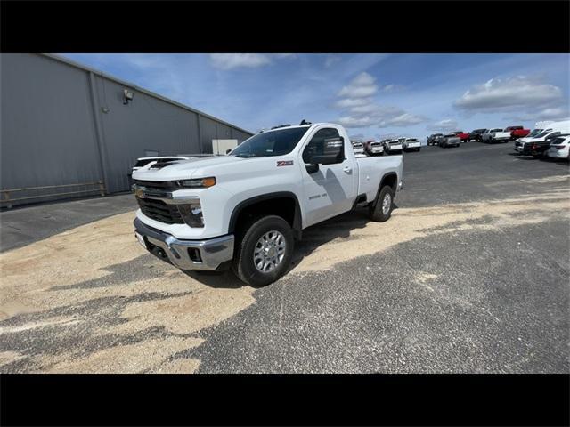 new 2025 Chevrolet Silverado 3500 car, priced at $53,946