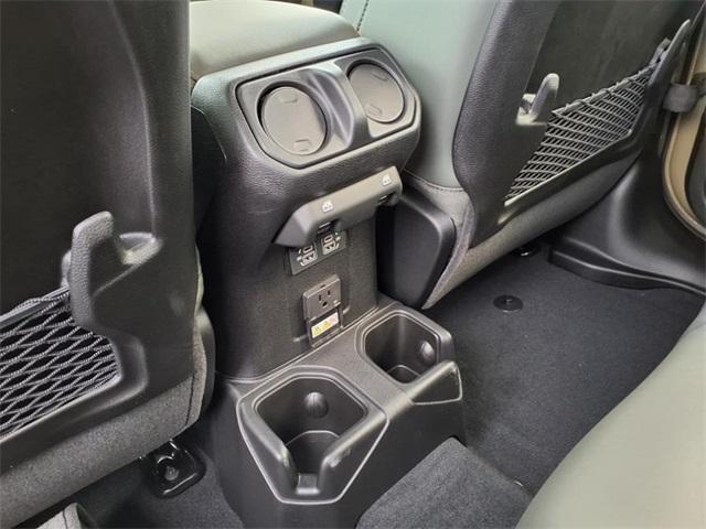 new 2025 Jeep Gladiator car, priced at $47,587