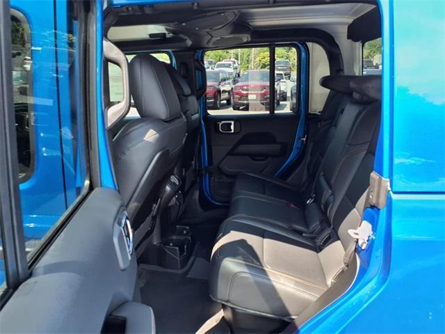 new 2025 Jeep Gladiator car, priced at $41,586