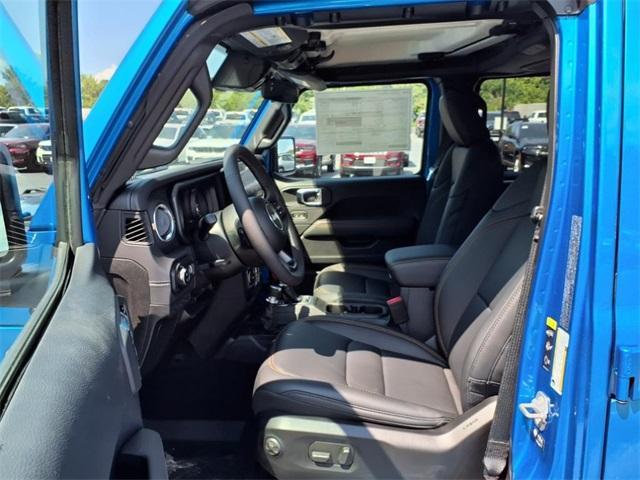 new 2025 Jeep Gladiator car, priced at $41,586