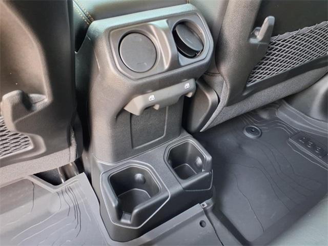 new 2025 Jeep Gladiator car, priced at $41,586