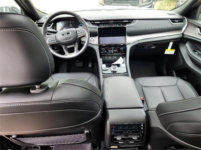new 2025 Jeep Grand Cherokee L car, priced at $44,305