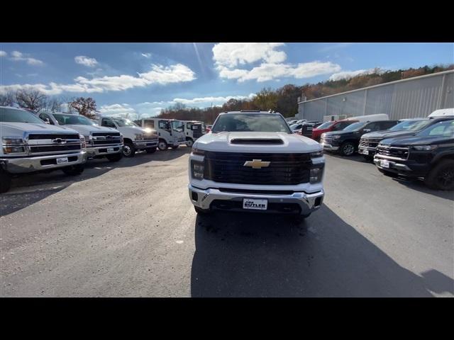 new 2025 Chevrolet Silverado 3500 car, priced at $54,305