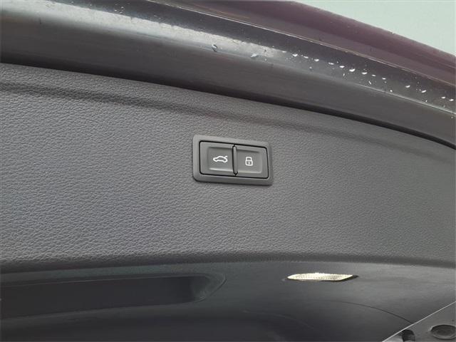 used 2018 Audi Q5 car, priced at $18,347