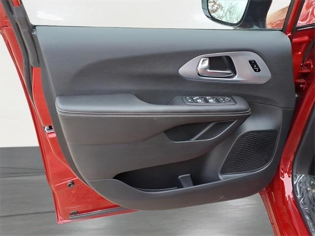 new 2026 Chrysler Pacifica car, priced at $46,693