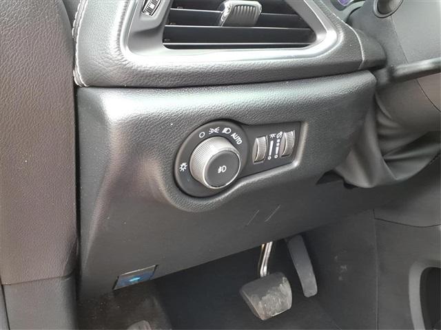 new 2026 Chrysler Pacifica car, priced at $46,693