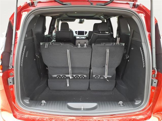 new 2026 Chrysler Pacifica car, priced at $46,693