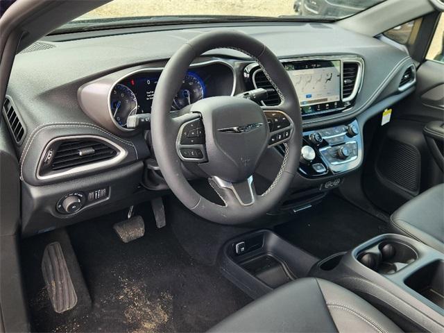 new 2025 Chrysler Pacifica car, priced at $38,828