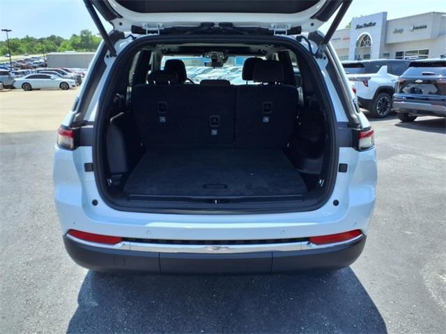 new 2025 Jeep Grand Cherokee car, priced at $36,962