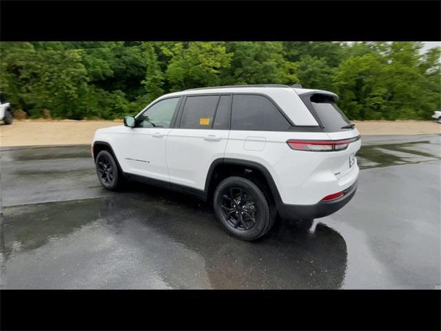 used 2024 Jeep Grand Cherokee car, priced at $38,837