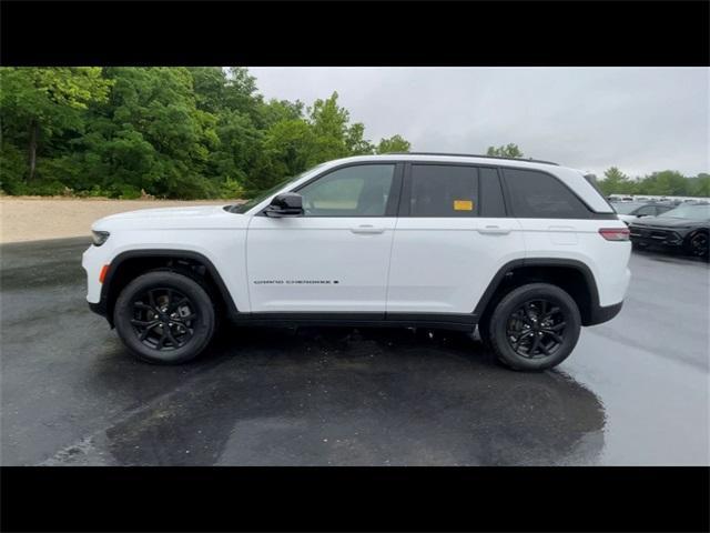 used 2024 Jeep Grand Cherokee car, priced at $38,837