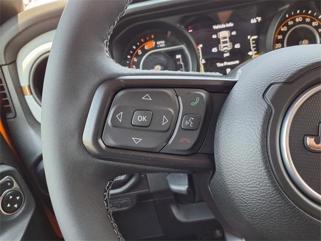 new 2025 Jeep Wrangler car, priced at $46,583