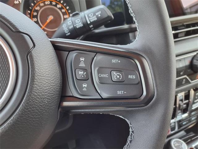 new 2025 Jeep Wrangler car, priced at $46,583