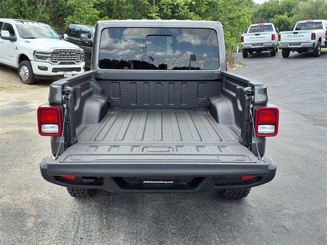 new 2025 Jeep Gladiator car, priced at $42,490