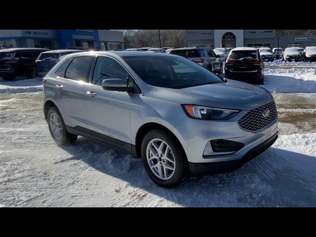 used 2023 Ford Edge car, priced at $25,000