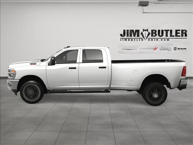 new 2025 Ram 3500 car, priced at $61,976