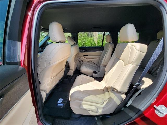 new 2025 Jeep Grand Cherokee L car, priced at $41,997
