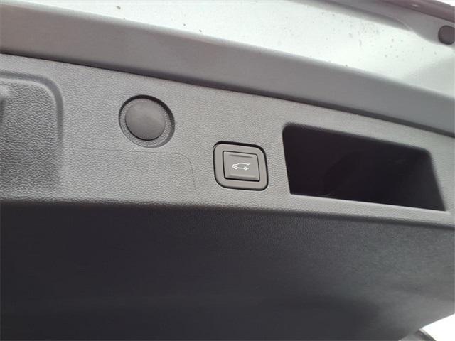 new 2026 Chevrolet Equinox car, priced at $34,633