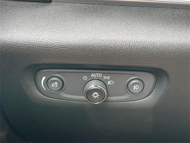 used 2020 Chevrolet Traverse car, priced at $33,875