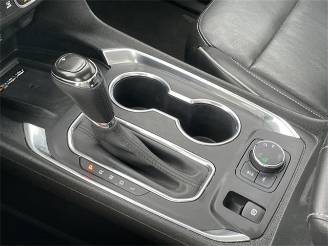 used 2020 Chevrolet Traverse car, priced at $33,875
