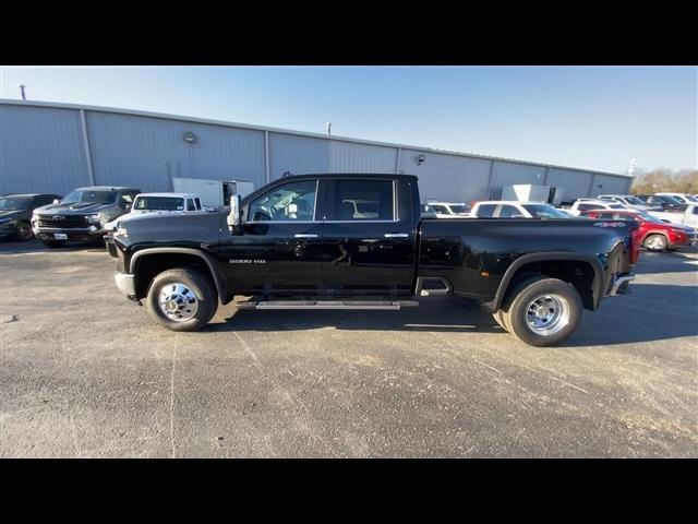 new 2025 Chevrolet Silverado 3500 car, priced at $81,090