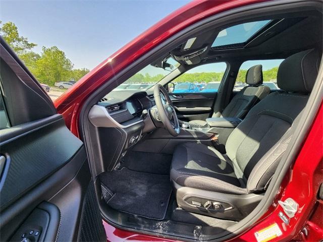 new 2025 Jeep Grand Cherokee L car, priced at $39,477