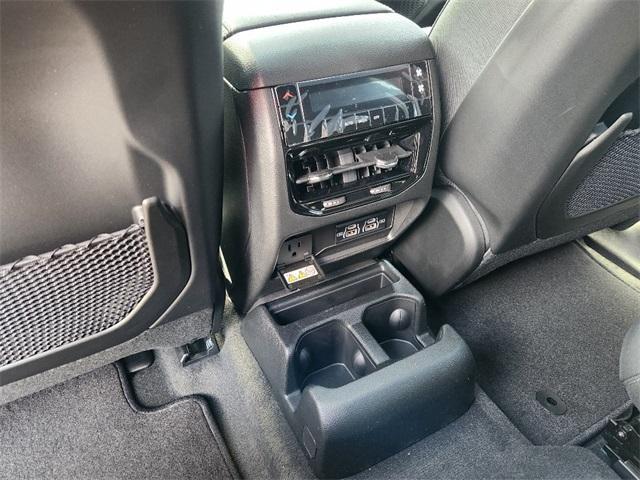 new 2025 Jeep Grand Cherokee L car, priced at $39,477