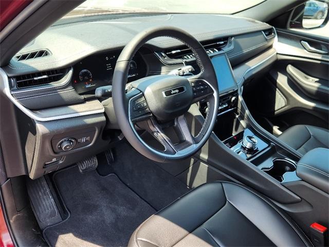 new 2025 Jeep Grand Cherokee car, priced at $40,506