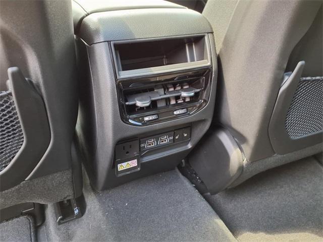 new 2025 Jeep Grand Cherokee car, priced at $45,487