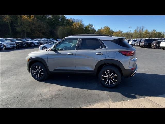 new 2025 Chevrolet TrailBlazer car, priced at $32,930