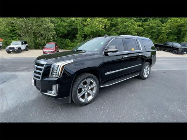 used 2020 Cadillac Escalade ESV car, priced at $37,244