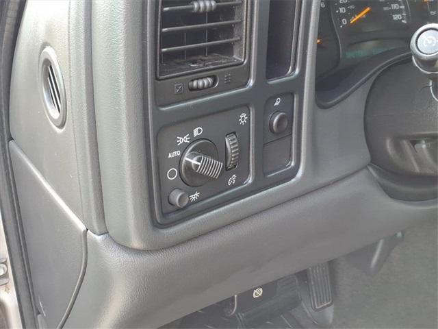 used 2005 Chevrolet Silverado 1500 car, priced at $11,994