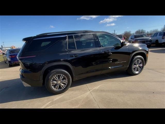 new 2025 Chevrolet Traverse car, priced at $42,095