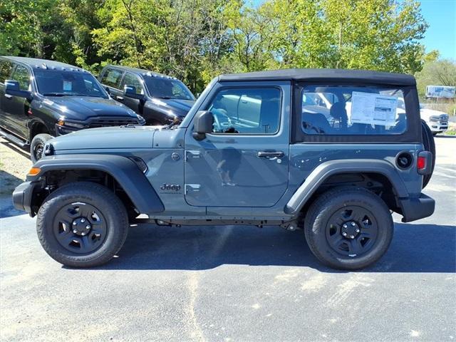 new 2025 Jeep Wrangler car, priced at $31,075