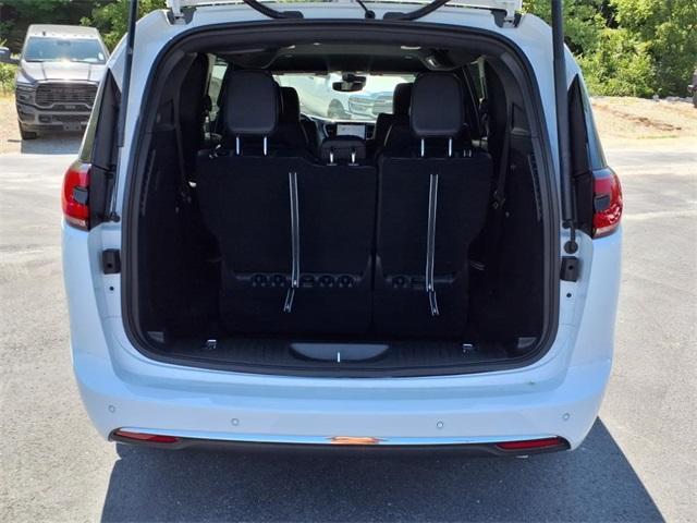 new 2025 Chrysler Pacifica car, priced at $37,719