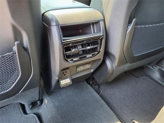 new 2025 Jeep Grand Cherokee car, priced at $37,434