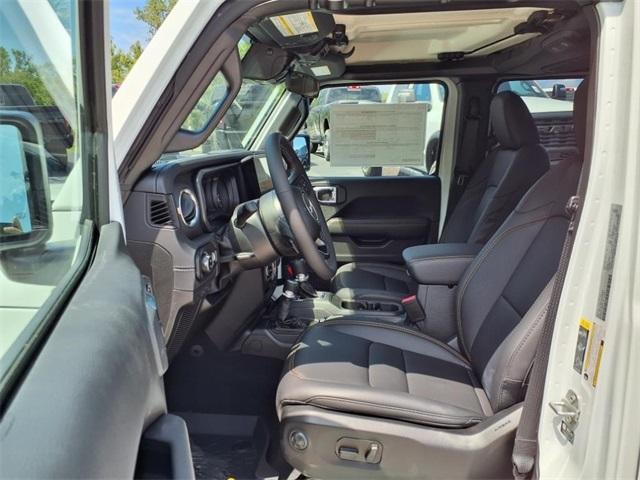 new 2025 Jeep Gladiator car, priced at $41,568