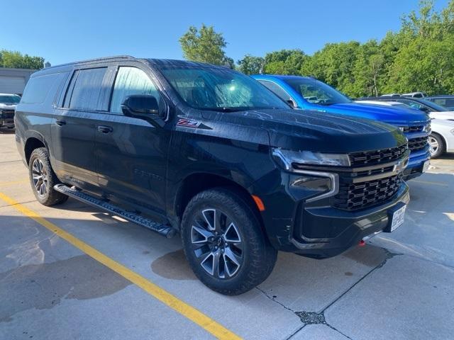 used 2023 Chevrolet Suburban car