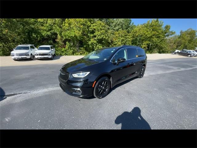 used 2022 Chrysler Pacifica car, priced at $22,611