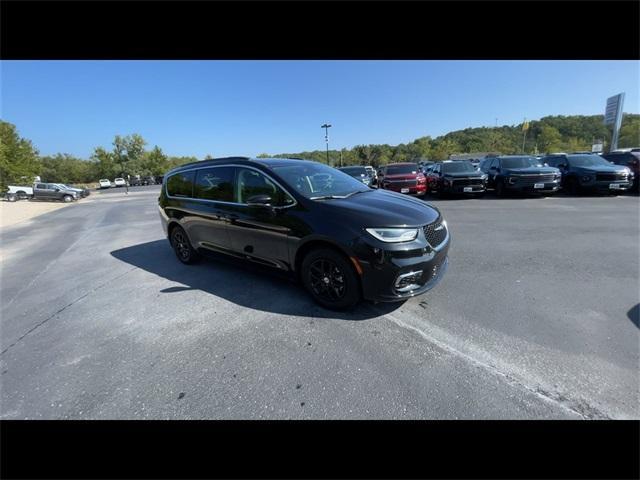 used 2022 Chrysler Pacifica car, priced at $22,611