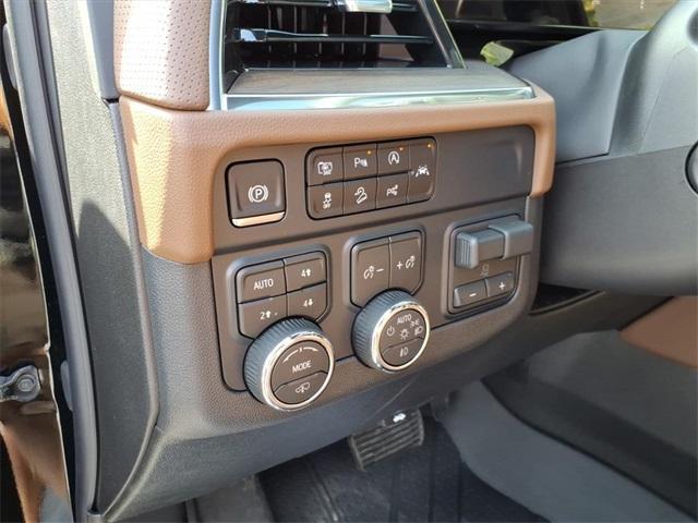 new 2026 Chevrolet Suburban car, priced at $98,675