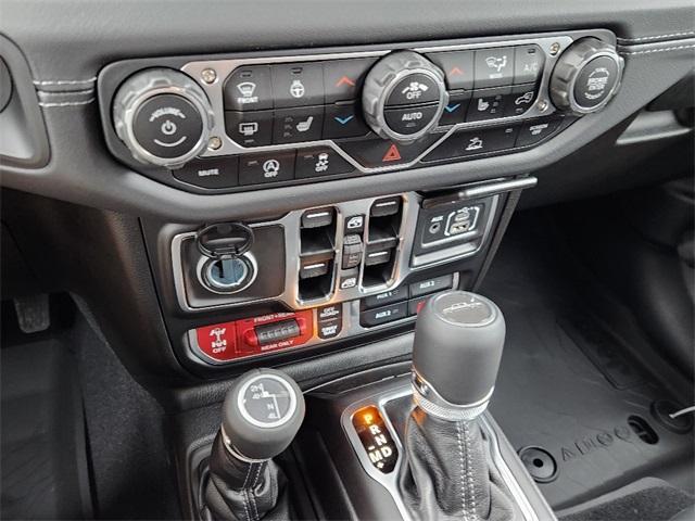 new 2025 Jeep Gladiator car