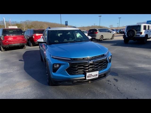 new 2025 Chevrolet TrailBlazer car, priced at $30,085