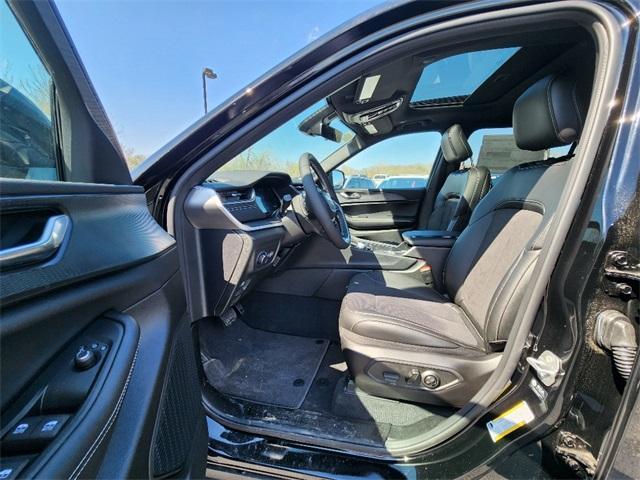 new 2025 Jeep Grand Cherokee L car, priced at $42,644