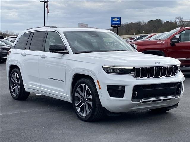 used 2024 Jeep Grand Cherokee car, priced at $51,129