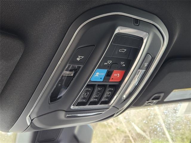 new 2025 Jeep Grand Cherokee L car, priced at $48,639