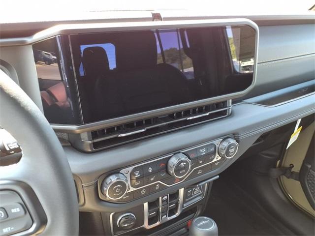 new 2025 Jeep Gladiator car, priced at $40,959